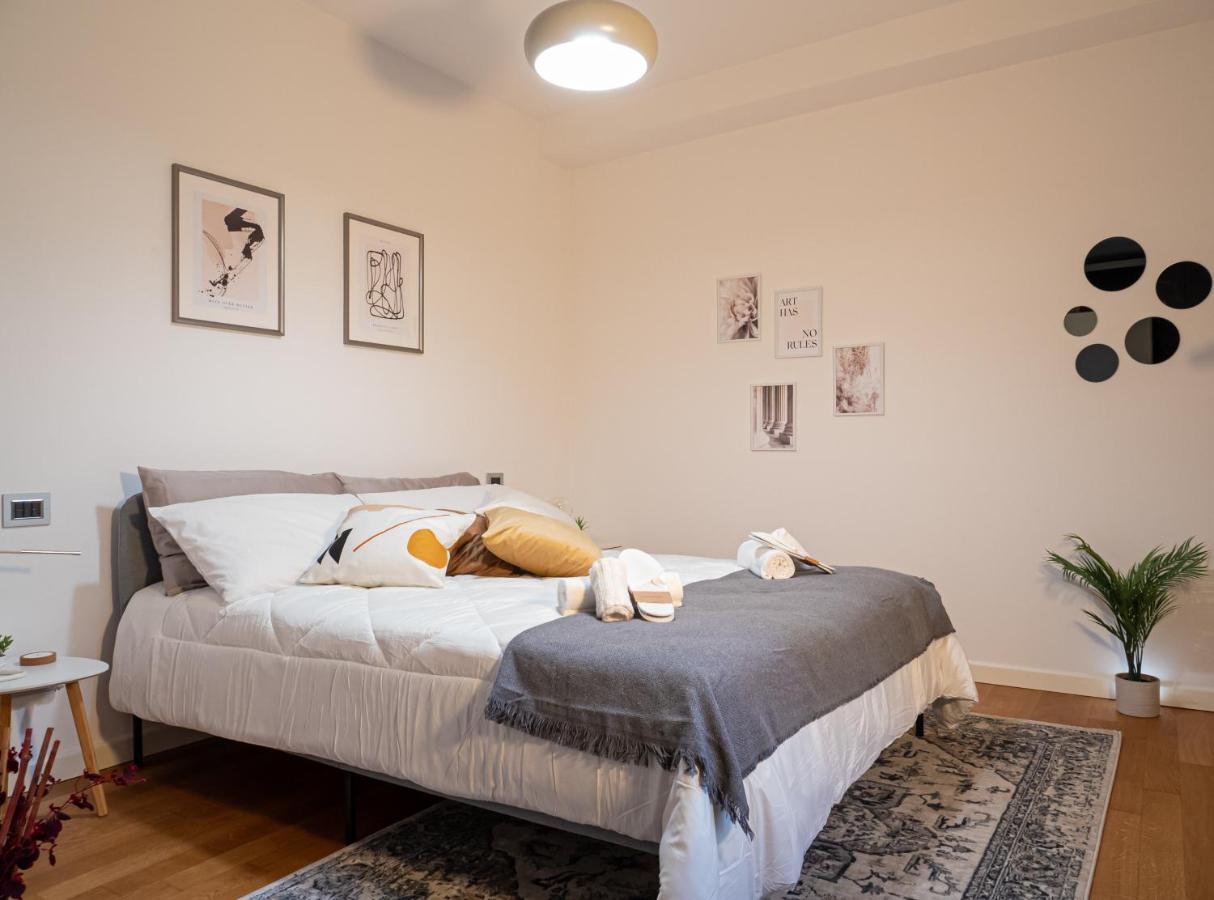 Maison Blanche: Appartamento Elegante Con Parcheggio Privato Mantoue Extérieur photo