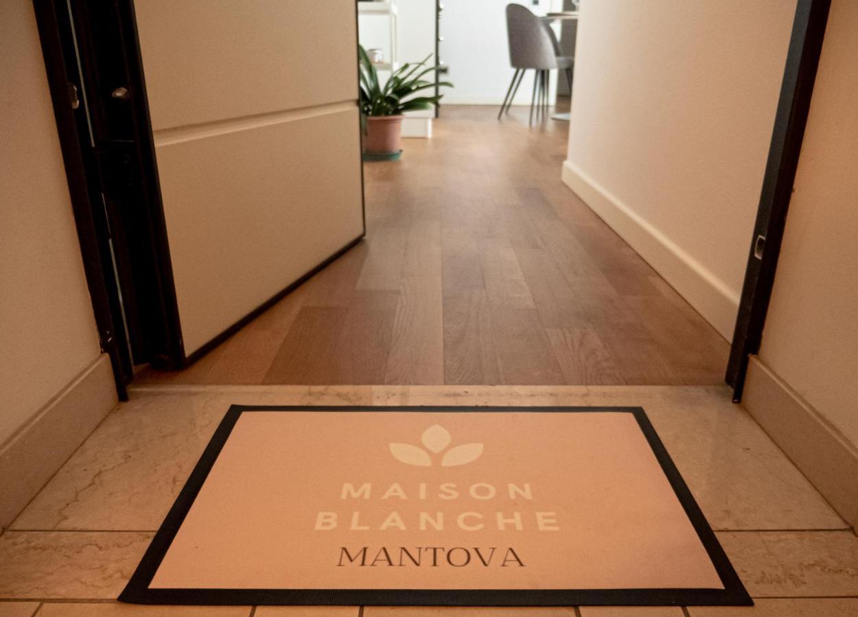 Maison Blanche: Appartamento Elegante Con Parcheggio Privato Mantoue Extérieur photo